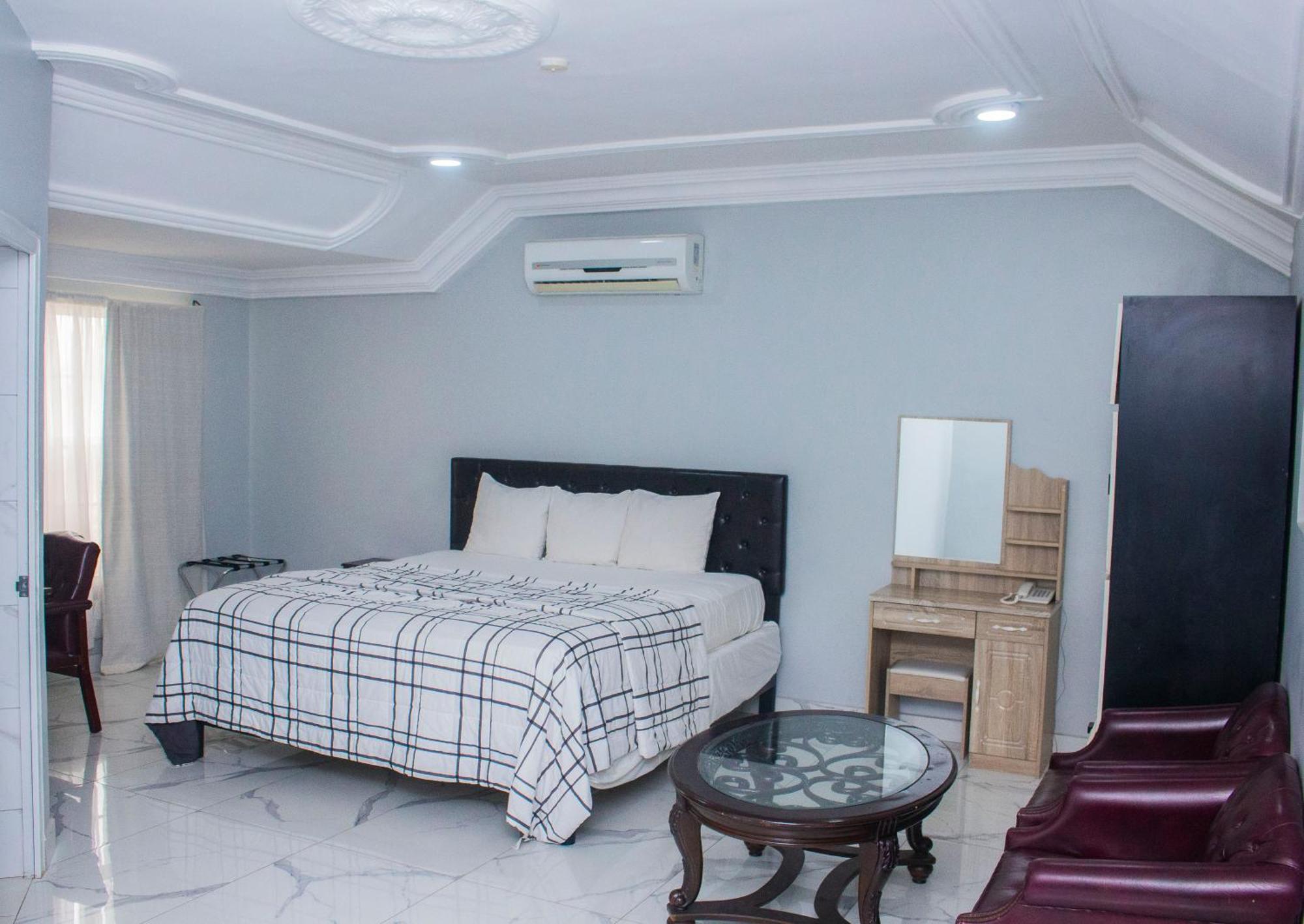 Adonai Hotel Tema Buitenkant foto